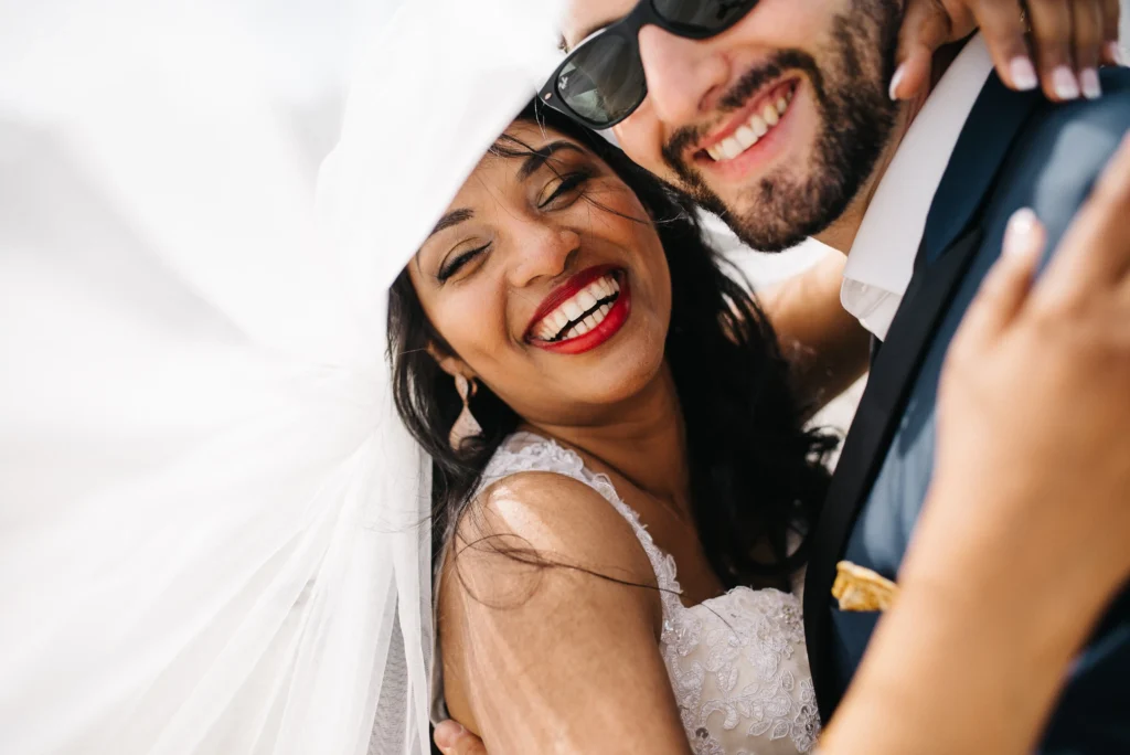 Authentische und Hochzeitsfotos ohne Kitsch und Posing. Einfach nur ihr. Herzklopfreportagen - Hochzeitsfotograf Potsdam Berlin Brandenburg