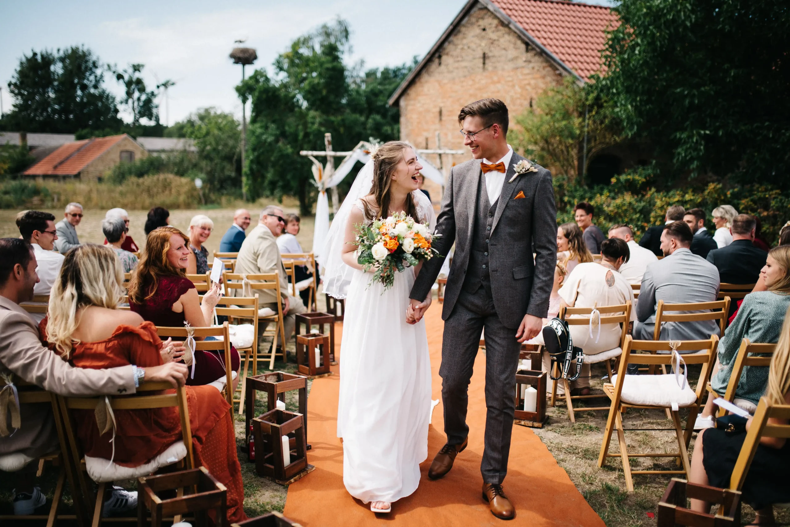 Authentische Hochzeitsreportagen die echte und ungstellte Momente euer Hochzeit festhält. Hochzeitsfotograf Potsdam Berlin Brandenburg