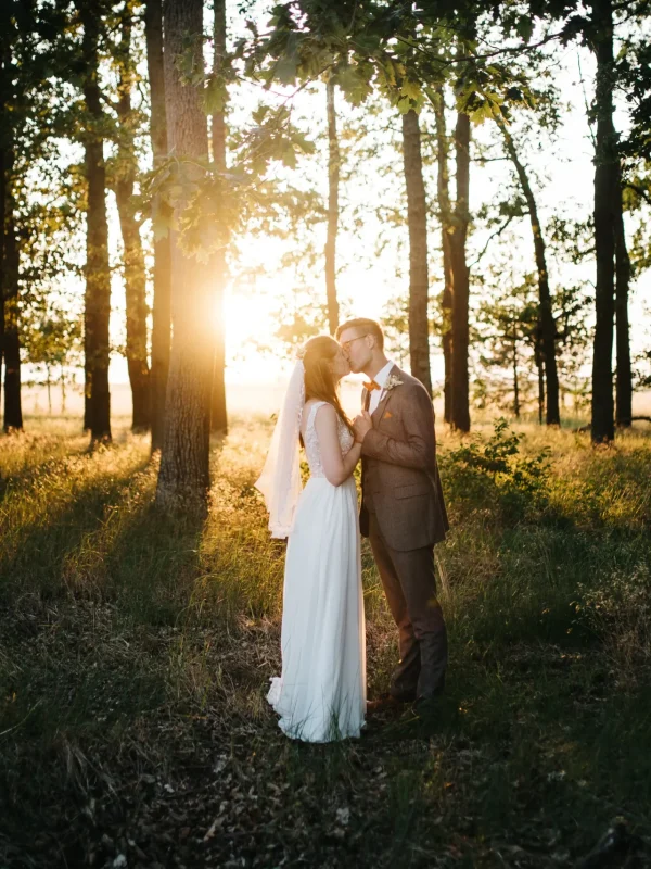 c&c300722_herzklopfreportagen_by_steven_ritzer_photography-676 Hochzeitsfotos die natürlicher nicht sein können. Paarshooting zum Sonnenuntergang in der Natur. Herzklopfreportagen - Hochzeitsfotograf Potsdam Berlin
